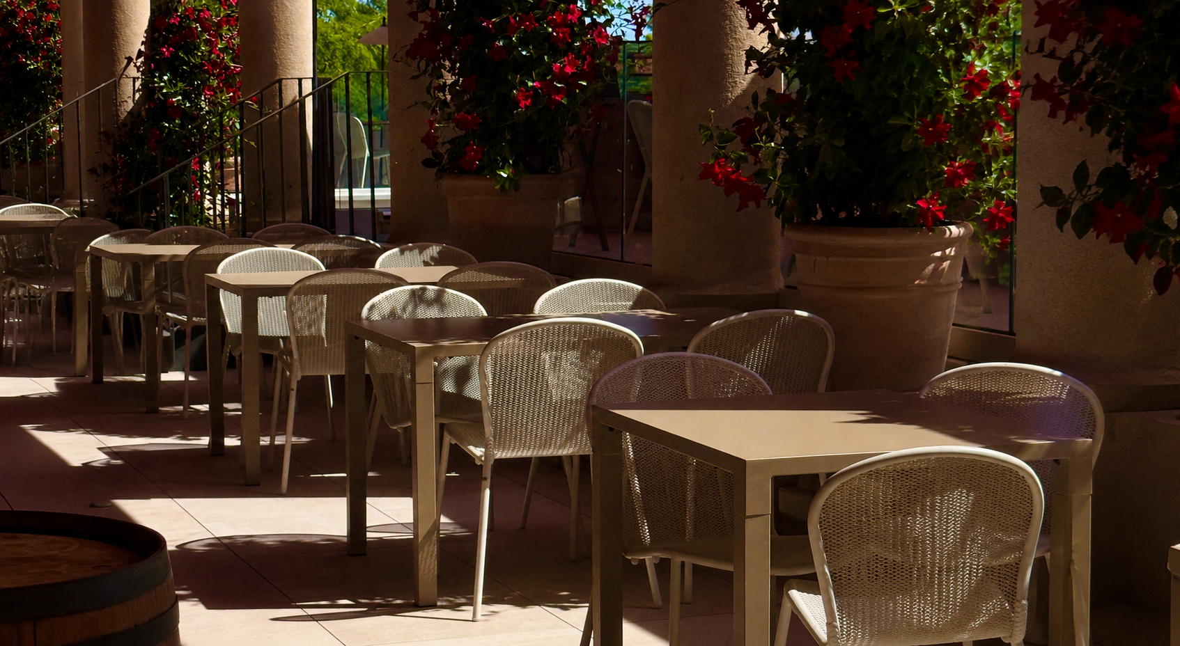 Terrasse ombragée de la Maison