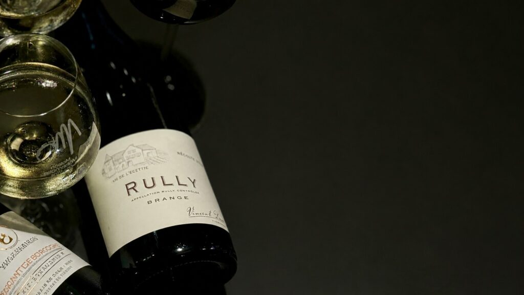 Un Rully et le verre de la Maison