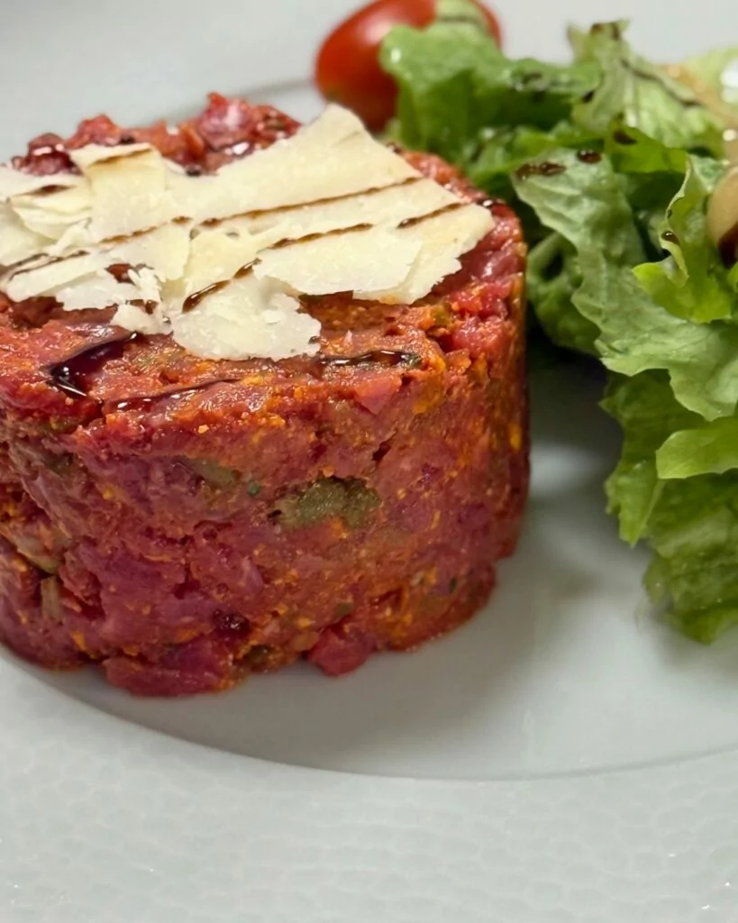 Tartare de bœuf au parmesan